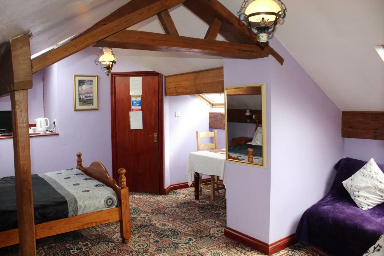 Peakdale Lodge Glossop Exterior foto