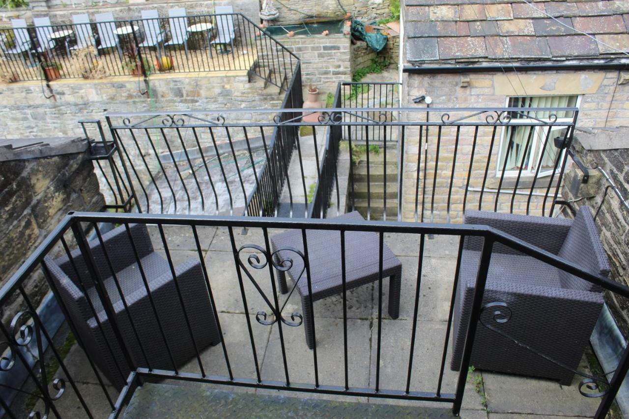 Peakdale Lodge Glossop Exterior foto